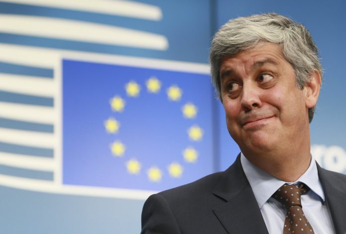 Ακόμη δεν ανέλαβε, Ελλάδα τον «χρεώσανε»