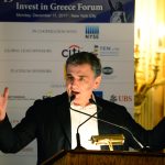 Ευ. Τσακαλώτος: «Βλέπει» έξοδο από τα προγράμματα