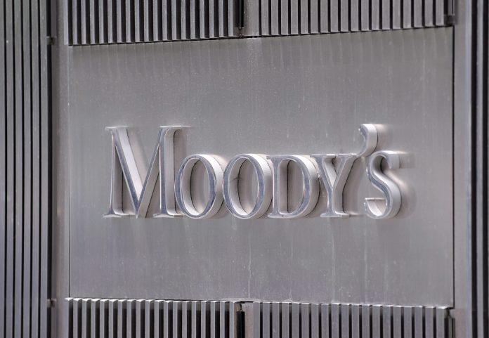 Moody’s: Μείωση των «κόκκινων» δανείων κατά 45% μέχρι 2019