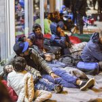 Die Welt: Όλοι εναντίον Τουσκ για το προσφυγικό
