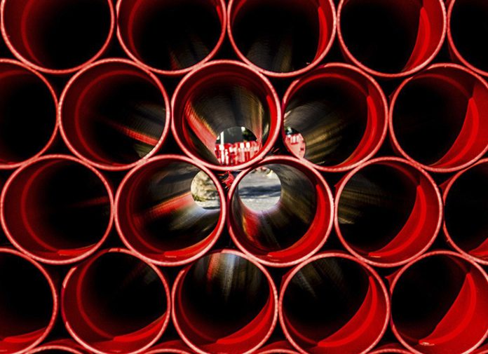 Σωληνουργεία Κορίνθου: Ανέλαβε έργο για υποθαλάσσιο αγωγό