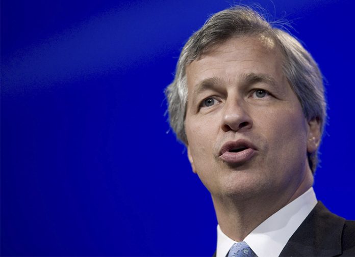 JP Morgan CEO: «Λυπάμαι» που αποκάλεσα το bitcoin απάτη