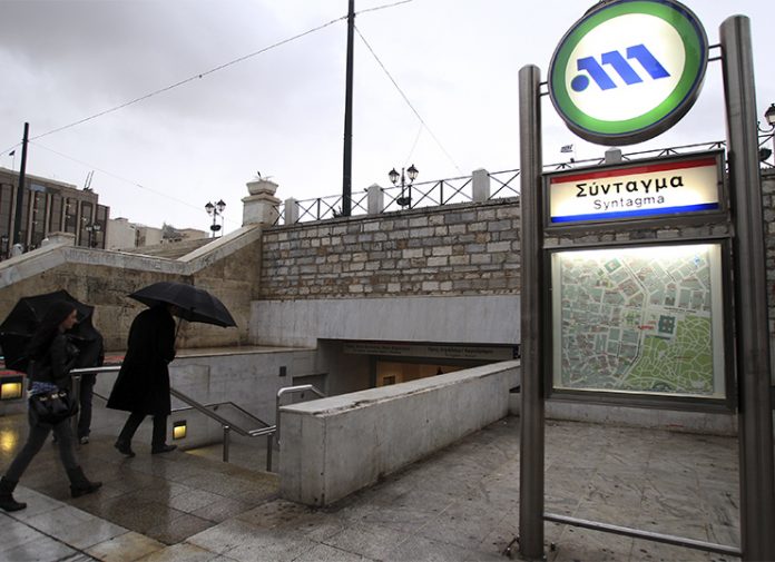 Ανοιξε και πάλι ο σταθμός του μετρό στο Σύνταγμα