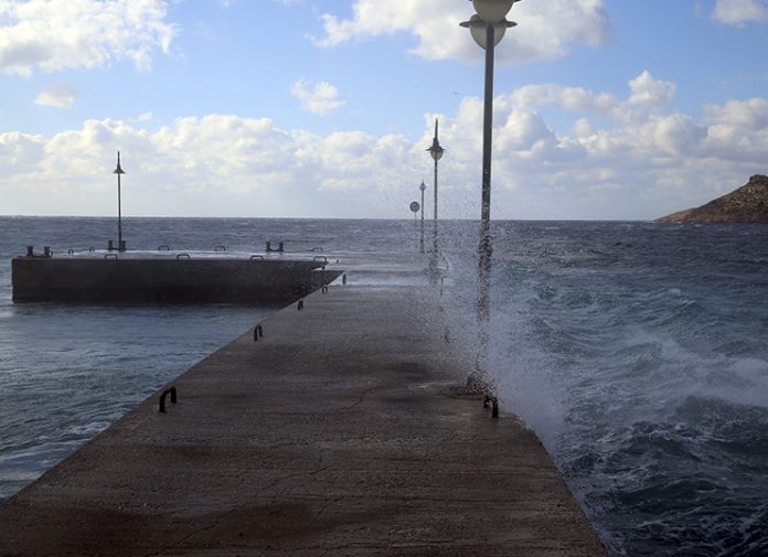 Σε ισχύ απαγόρευση απόπλου