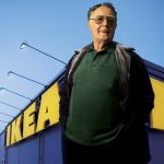 Ο θρύλος του ΙΚΕΑ: Από στυλό και κάλτσες στους… καναπέδες