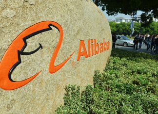 Alibaba: Έκλεισε 240.000 e-shops που πουλούσαν απομιμήσεις