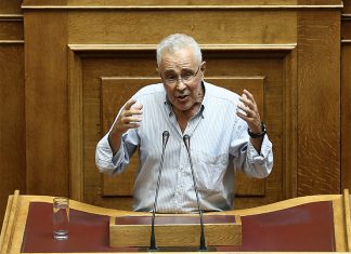 "Χήρεψε" η θέση του Ζουράρι