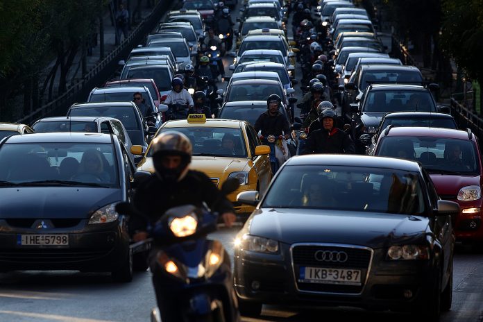 Μειώθηκε η παραγωγή ασφαλειών στον κλάδο αυτοκινήτου