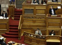 Παζάρι για το πολυνομοσχέδιο μέχρι την τελευταία στιγμή Παζάρι για το πολυνομοσχέδιο μέχρι την τελευταία στιγμή