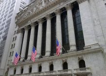 Ρεκόρ Dow Jones: Έκλεισε πάνω από τις 25.000 μόναδες.