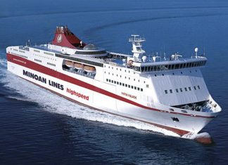 Προσέκρουσε στο λιμάνι του Ηρακλείου το «Φαιστός Παλάς»