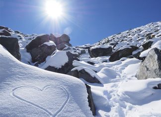 Ο παγκόσμιος τουριστικός τομέας απώλεσε 460 δισ. δολάρια το α' εξάμηνο του έτους