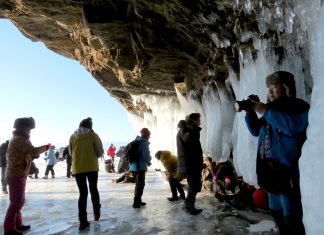 Κίνα: Στα 5,4 τρισ. γιουάν άγγιξαν τα τουριστικά έσοδα