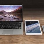Apple: Πουλάει λιγότερα iPhones, αλλά κάνει ρεκόρ κερδών Apple: Πουλάει λιγότερα iPhones, αλλά κάνει ρεκόρ κερδών