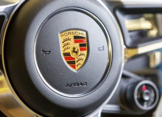 Porsche: Επενδύει στην ηλεκτρική κινητικότητα