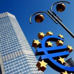 Αντιπρόεδρος ΕΚΤ: Όλες οι επιλογές ανοικτές ως προς τη νομισματική πολιτική στην ευρωζώνη