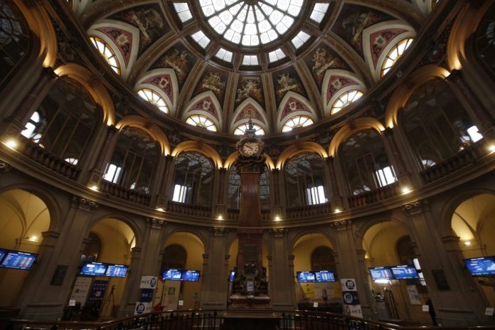 Ανοδική πορεία για τα διεθνή χρηματιστήρια