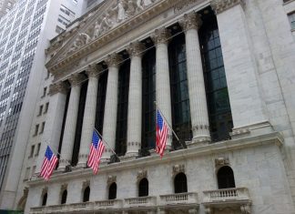 Ανοδικό κλείσιμο για τη Wall Street
