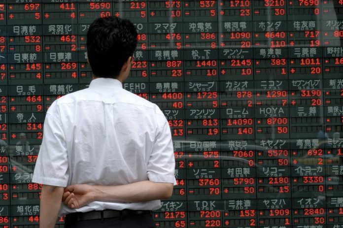 Στο «κόκκινο» το χρηματιστήριο του Τόκιο