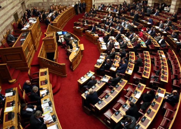 «Πέρασε» από την Επιτροπή Εξωτερικών και Άμυνας η Συμφωνία των Πρεσπών