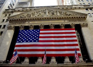 Κλίμα πανικού σε δραματική συνεδρίαση στη Wall Street