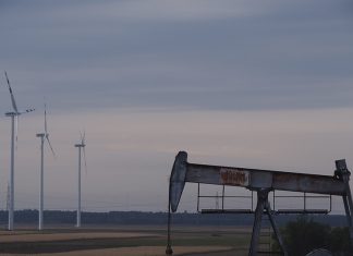 Σιγκαπούρη: Οι τιμές του πετρελαίου μειώνονται