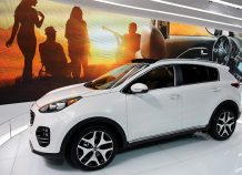 Kia Sportage: Οι παγκόσμιες πωλήσεις έφτασαν τα πέντε εκατομμύρια Kia Sportage: Οι παγκόσμιες πωλήσεις έφτασαν τα πέντε εκατομμύρια