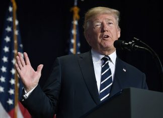 Την επιβολή δασμών στην Κίνα θα ανακοινώσει σήμερα ο Τραμπ