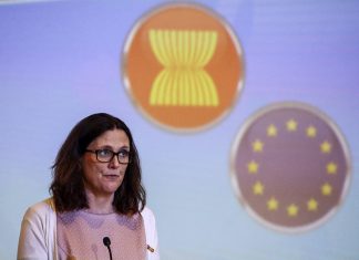 Επίτροπος Εμπορίου ΕΕ: «Η Ευρώπη είναι στενός σύμμαχος της Αμερικής»