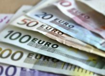 Ποιοι ασφαλισμένοι δικαιούνται έκπτωση 50% στις εισφορές τους; Ποιοι ασφαλισμένοι δικαιούνται έκπτωση 50% στις εισφορές τους;