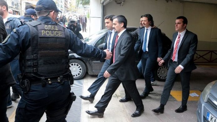 «Όχι» στο αίτημα έκδοσης των 8 στρατιωτικών
