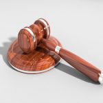 Αντισυνταγματική η πλήρης κατάργηση δώρων Χριστουγέννων και Πάσχα - Δεκτή η προσφυγή έξι δημοτικών υπαλλήλων