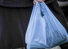 Παράταση για το τέλος πλαστικής σακούλας Το Μάιο η απόδοση τέλους της πλαστικής σακούλας
