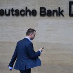 DW: Αλλαγή σκυτάλης στην Deutsche Bank DW: Αλλαγή σκυτάλης στην Deutsche Bank