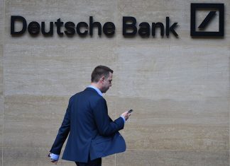 DW: Αλλαγή σκυτάλης στην Deutsche Bank