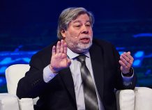 Στιβ Βόζνιακ: Στην Ελλάδα θα μπορούσε να ιδρυθεί νέος κολοσσός