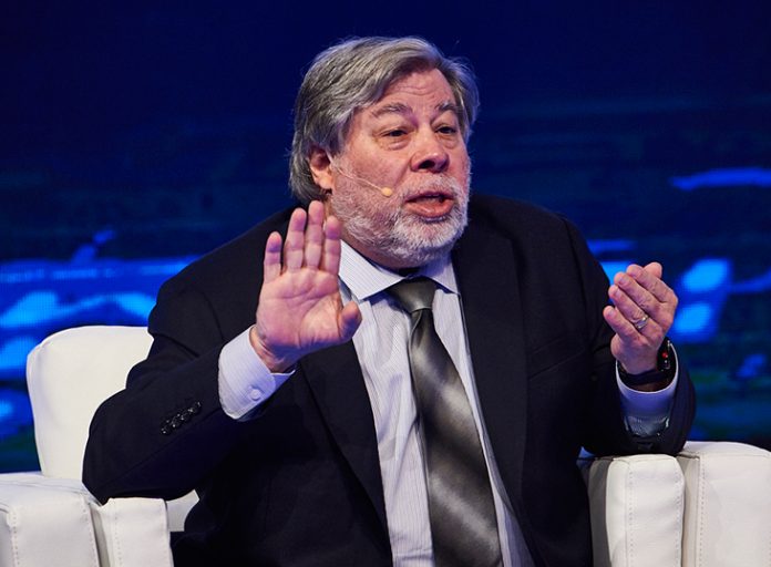 Στιβ Βόζνιακ: Στην Ελλάδα θα μπορούσε να ιδρυθεί νέος κολοσσός