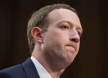Facebook: Φόρεσε κοστούμι και ζήτησε συγνώμη ο Zuckerberg Facebook: Φόρεσε κοστούμι και ζήτησε συγνώμη ο Zuckerberg