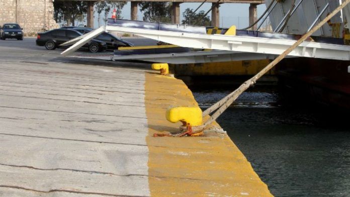 Δεμένα τα πλοία αύριο στα λιμάνια
