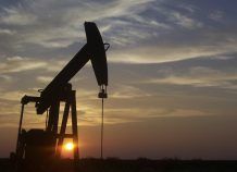 Εβδομαδιαία κέρδη για τις τιμές του πετρελαίου