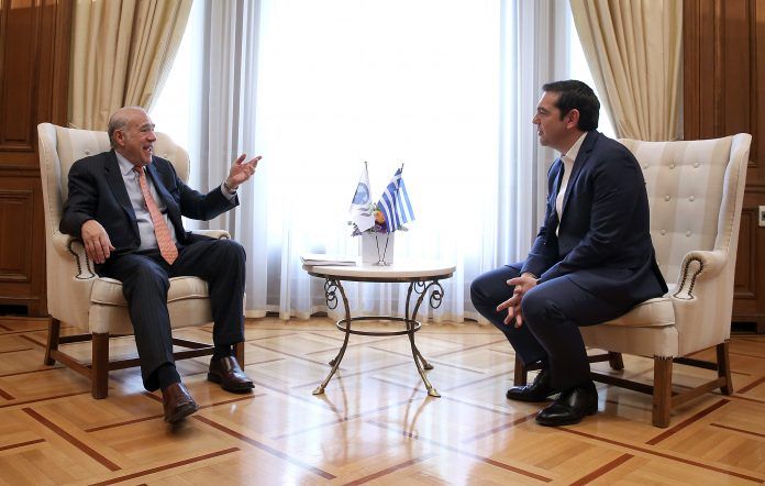 Γκουρία: Ήρθε η ώρα για την ελάφρυνση του ελληνικού χρέους