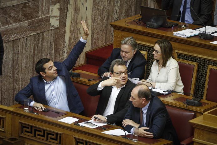 Ψηφίστηκε το νομοσχέδιο για τη ΔΕΗ