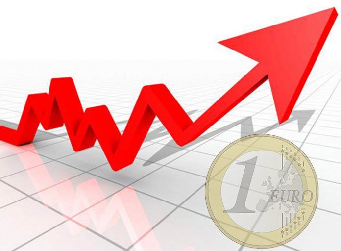 Το ευρώ ενισχύεται κατά 0,06% και διαμορφώνεται στα 1,2169 δολάρια