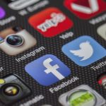 Facebook: Αναστολή λειτουργίας για 200 εφαρμογές