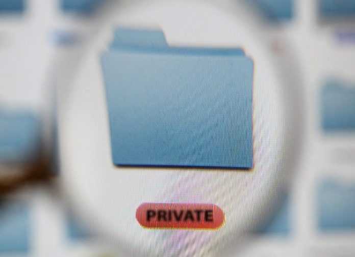 ΗΠΑ: Αίτηση πτώχευσης από την Cambridge Analytica