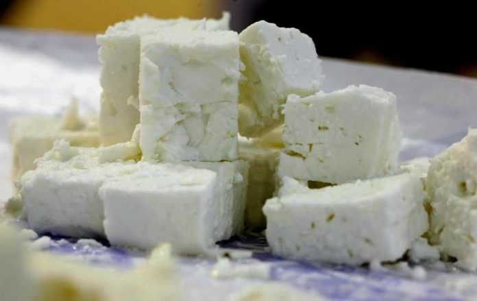 Εγινε και αυτό: Η ελληνική φέτα εμπόδιο στο Brexit