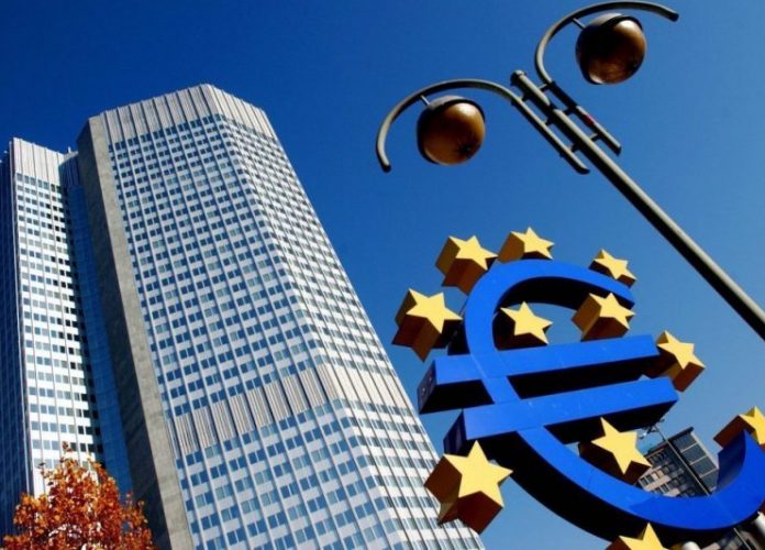 Την Τρίτη συναντήσεις του οικονομικού επιτελείου με επικεφαλής των Θεσμών