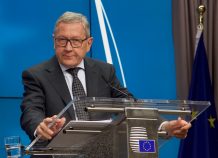 Κλ. Ρέγκλινγκ: Τα χειρότερα βρίσκονται πίσω για την Ελλάδα Ναι» στην έγκριση του Master Plan του ΟΛΠ