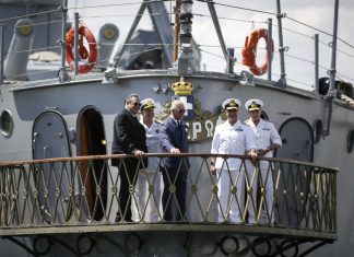 Στο θωρηκτό "Αβέρωφ" ο Κάρολος