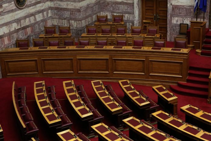 Με ευρύτατη στήριξη ολοκληρώθηκε η επεξεργασία του νομοσχεδίου για τη ψήφο των Ελλήνων του εξωτερικού